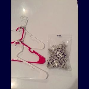 😊Multi level hanger tab allow you to hang more than one garment in same area